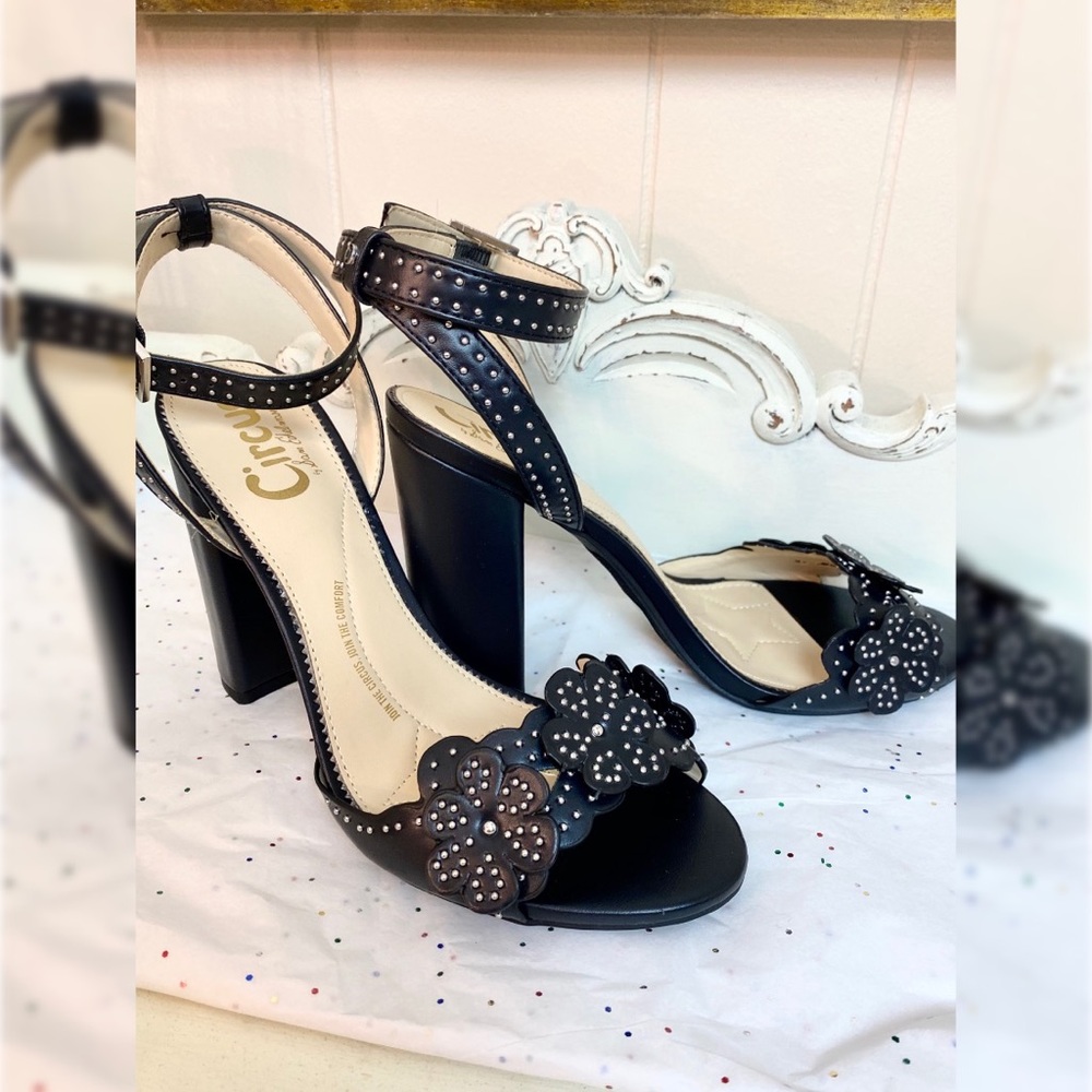 Circus by Sam Edelman ankle strap heal sandal
